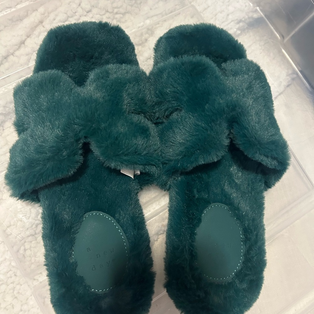 A New Day Women's Fuzzy Slippers - Teal